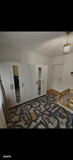 Apartament cu 3 camere în Florești