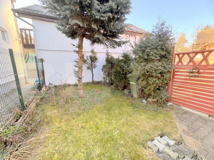 Casă individuală cu 6 camere cu Canalizare în Grigorescu