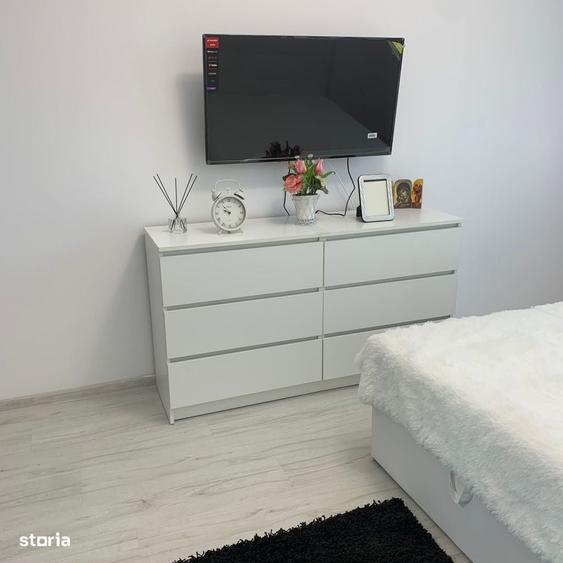 Garsonieră decomandată în Roșu