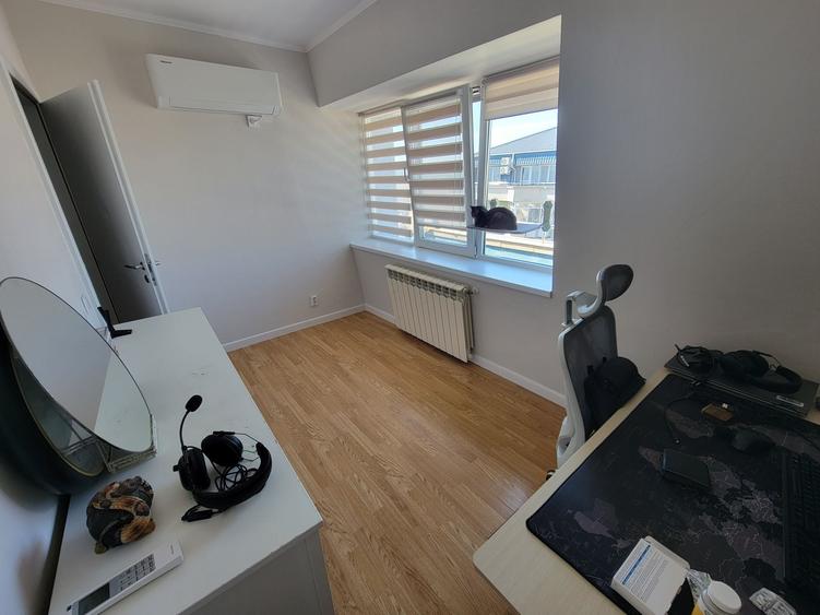 Apartament cu 3 camere decomandat în Canta