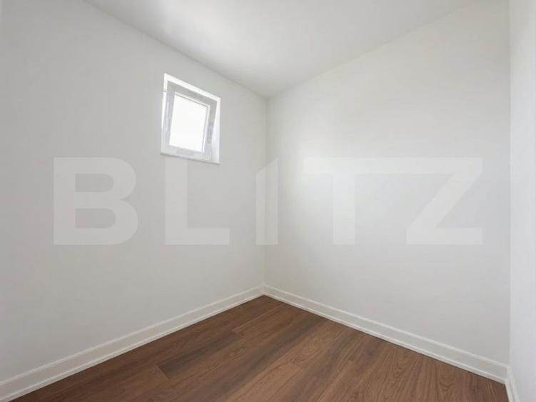 Apartament cu 3 camere decomandat în Ceangăi