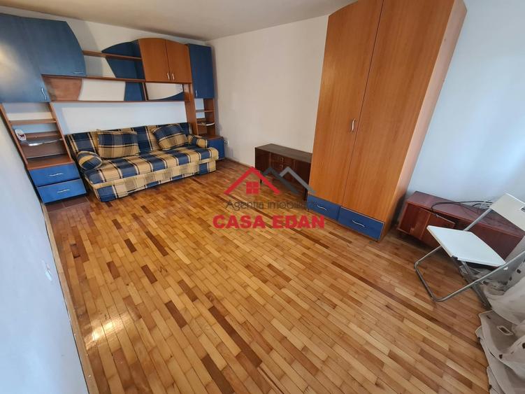 Casă cu 3 camere cu Teren 164 Mp în Câmpina