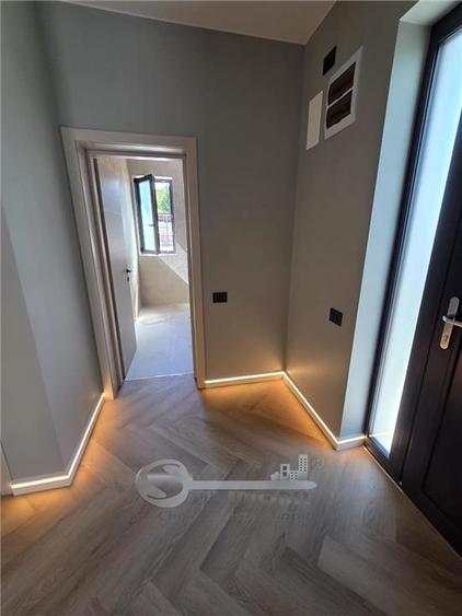 Casă cu 4 camere cu Teren 390 Mp în Miroslava