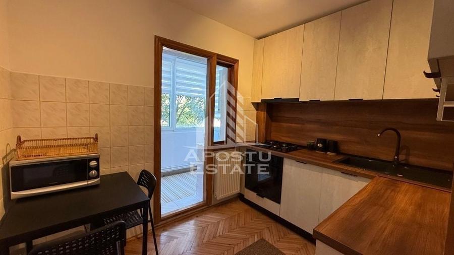 Apartament cu 3 camere decomandat, mobilat în Baba-Dochia
