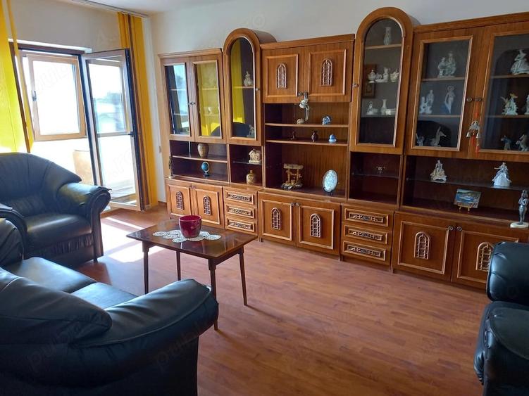 Apartament cu 2 camere decomandat în Obor