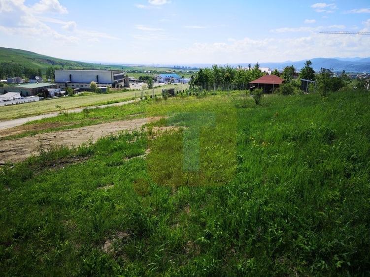 Teren Construcții intravilan de 650 mp, în Calea Romanului