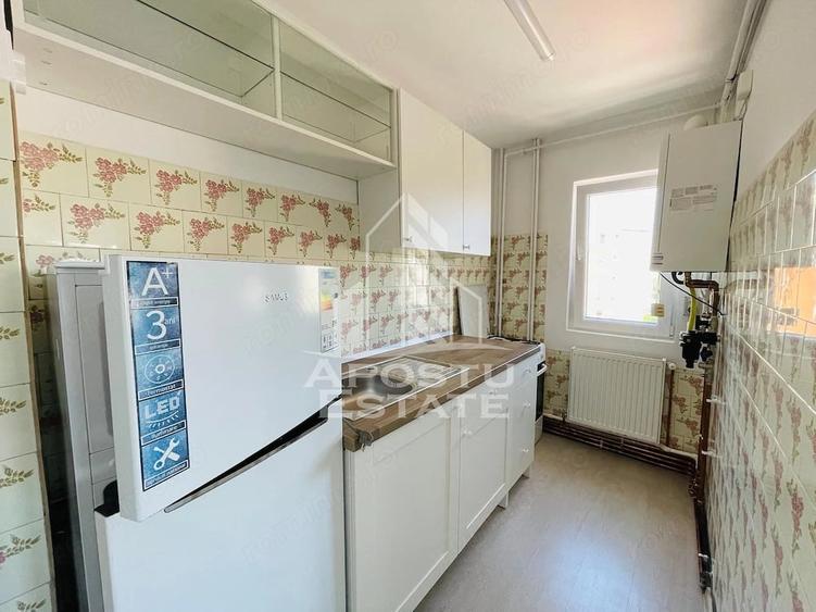 Apartament cu 4 camere decomandat în Aurel Vlaicu