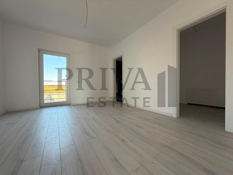 Duplex cu 4 camere cu Canalizare în Giarmata