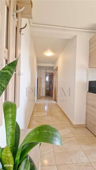Apartament cu 3 camere semidecomandat, mobilat în Girocului