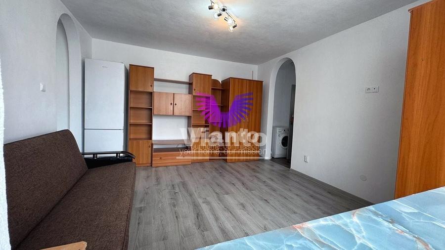 Apartament cu 3 camere, mobilat în Hipodrom 1