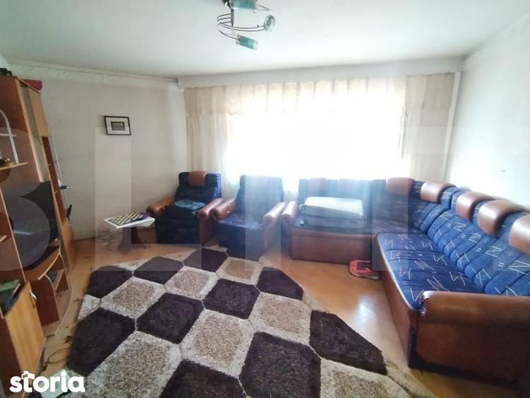 Apartament cu 3 camere semidecomandat în Central