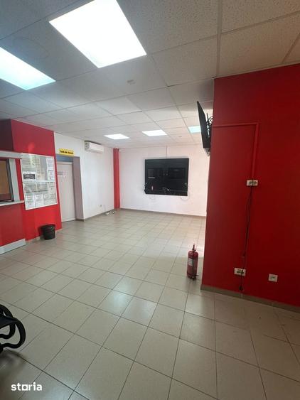 Spațiu comercial, de 72 mp, în Militari