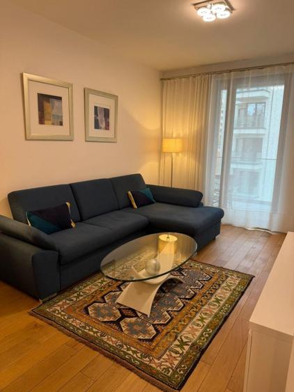 Apartament cu 2 camere semidecomandat, mobilat în Unirii