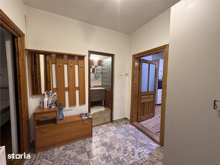 Casă cu 4 camere cu Teren 263 Mp în Central