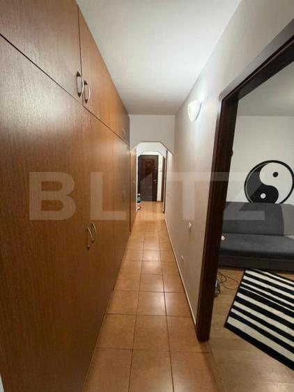 Apartament 3 camere decomandat, etaj 3, Rovine, zona Posta d - 13