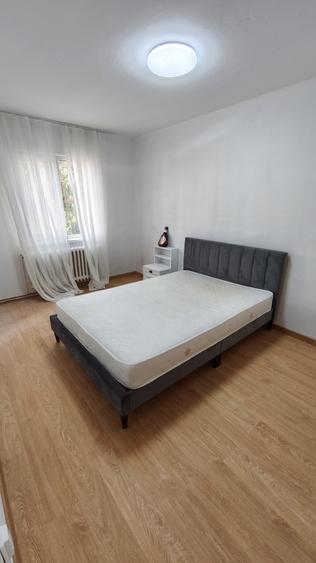Apartament cu 3 camere semidecomandat în Mănăștur