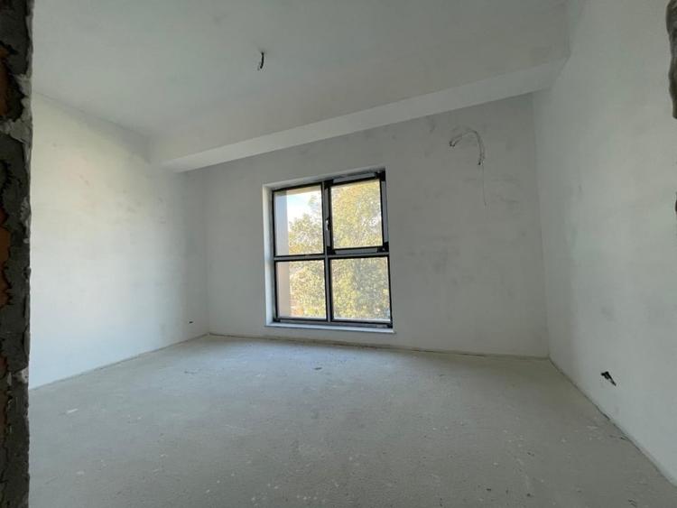 Apartament cu 3 camere decomandat în Bucureștii Noi