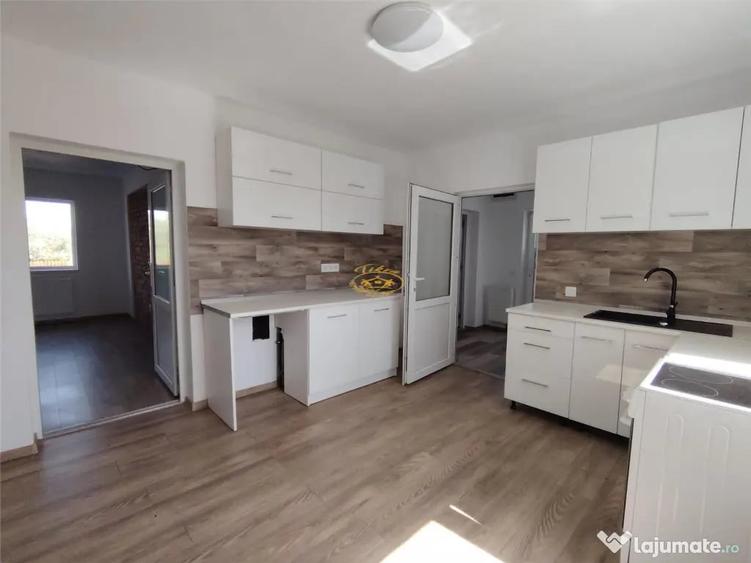 Casă cu 2 camere cu Teren 422 Mp în Vale