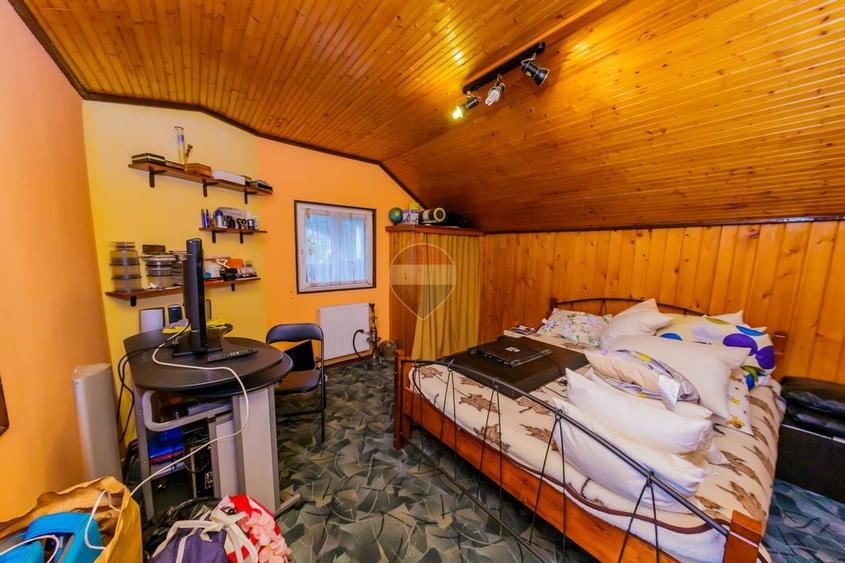 Casă individuală cu 5 camere cu Teren 1129 Mp în Ferneziu