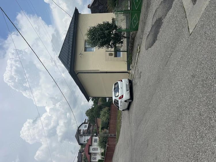 Casă cu Teren 250 Mp în Central
