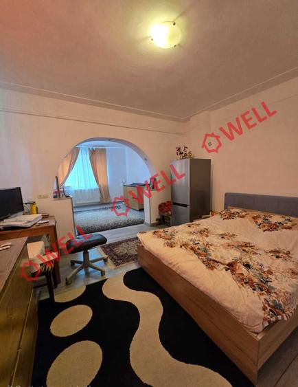 Casă cu 2 camere cu Teren 1040 Mp în Central