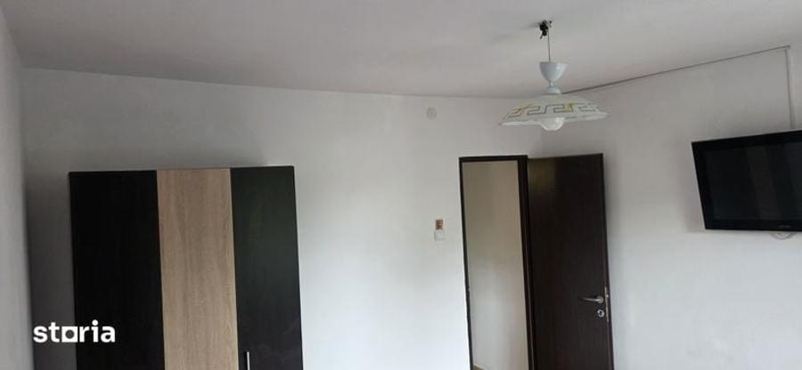 Apartament cu 2 camere decomandat în Bălteni