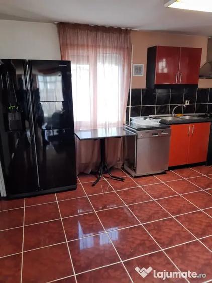 Casă cu 3 camere în Central
