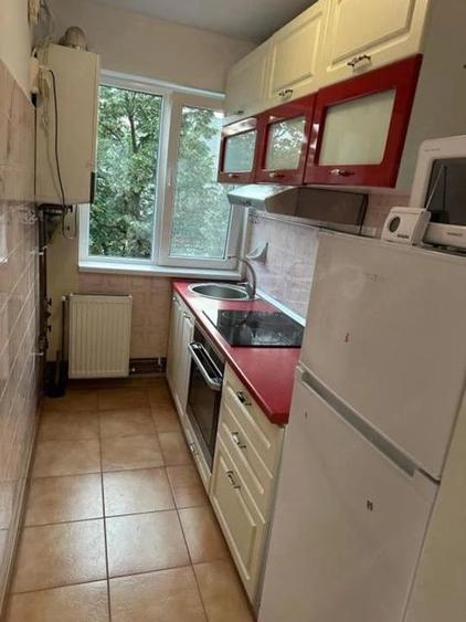Apartament cu 2 camere semidecomandat în Dacia