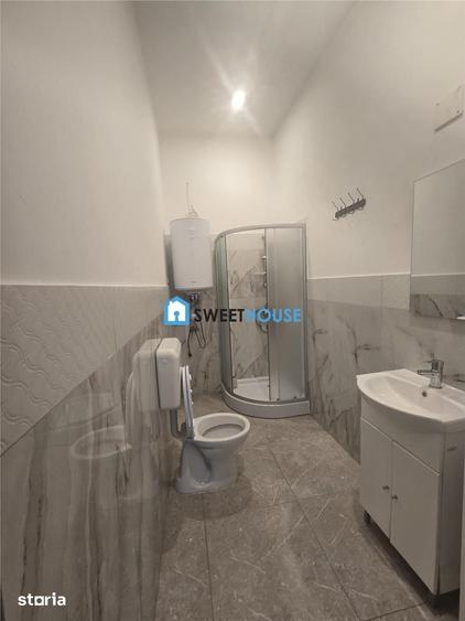 Casă cu 4 camere cu Teren 100 Mp în Cincu