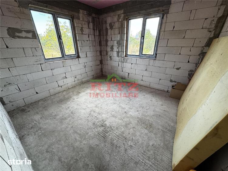Casă cu 3 camere cu Teren 700 Mp în Central