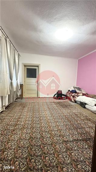Casă cu 4 camere cu Teren 200 Mp în Viile Noi