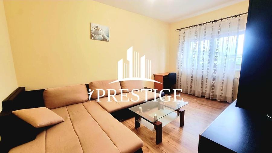 Apartament cu 2 camere decomandat, mobilat în Piața Cluj