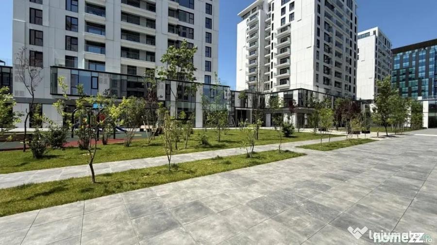 Apartament cu 4 camere decomandat în Cotroceni