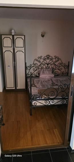Apartament cu 2 camere semidecomandat în Sârbi