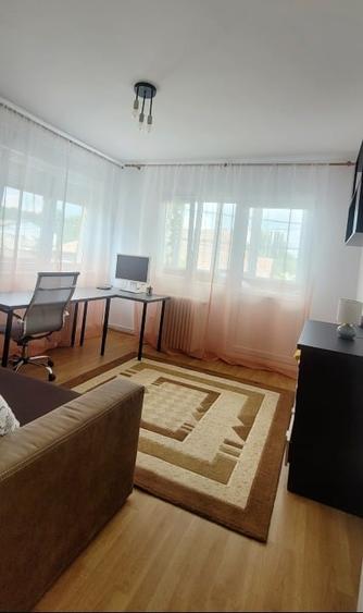 Duplex cu 5 camere cu Canalizare în Ghirodei