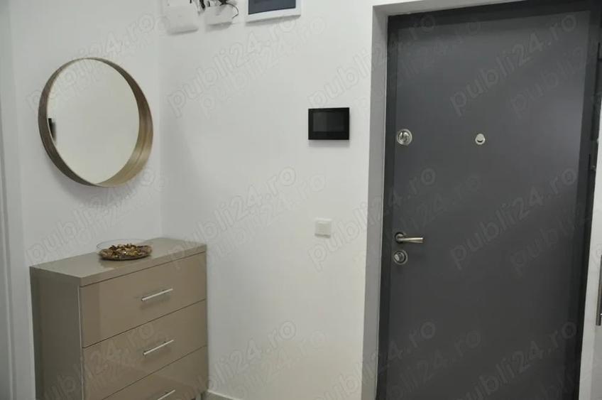 Garsonieră decomandată în Apărătorii Patriei
