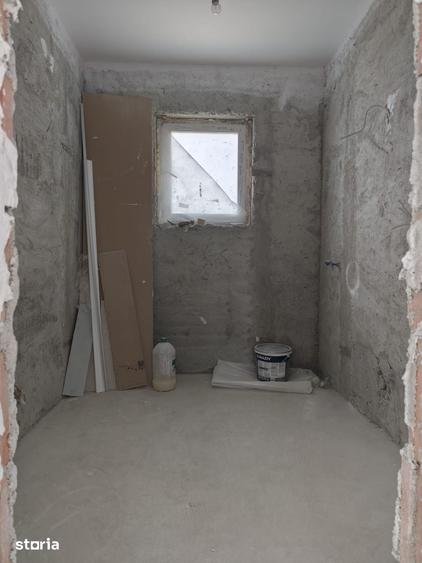 Casă cu 3 camere cu Teren 500 Mp în Tărtășești
