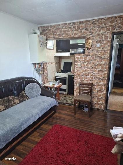 Apartament cu 2 camere decomandat în Bariera Vâlcii