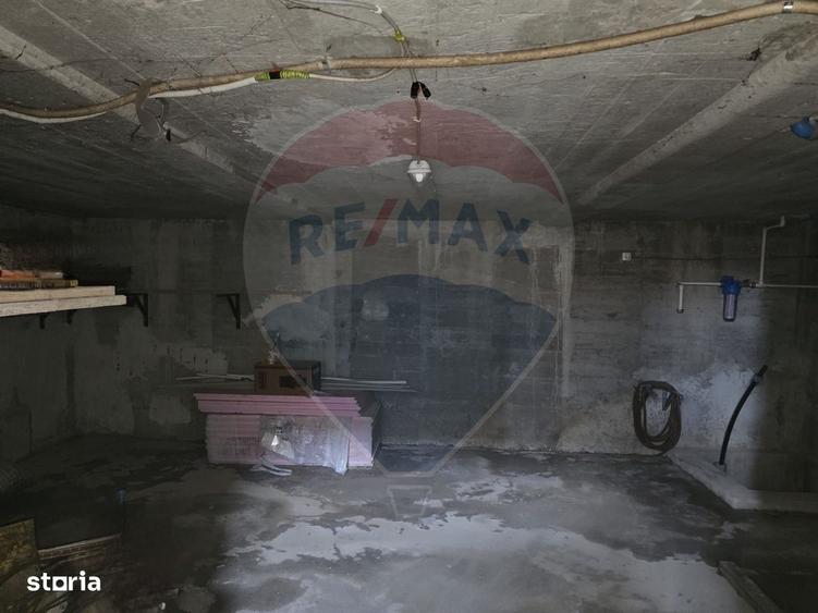 Casă cu 3 camere cu Teren 966 Mp în Gârleni