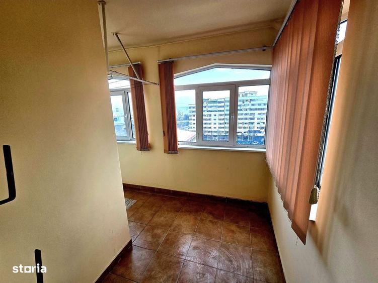 Apartament cu 2 camere decomandat în Frații Golești