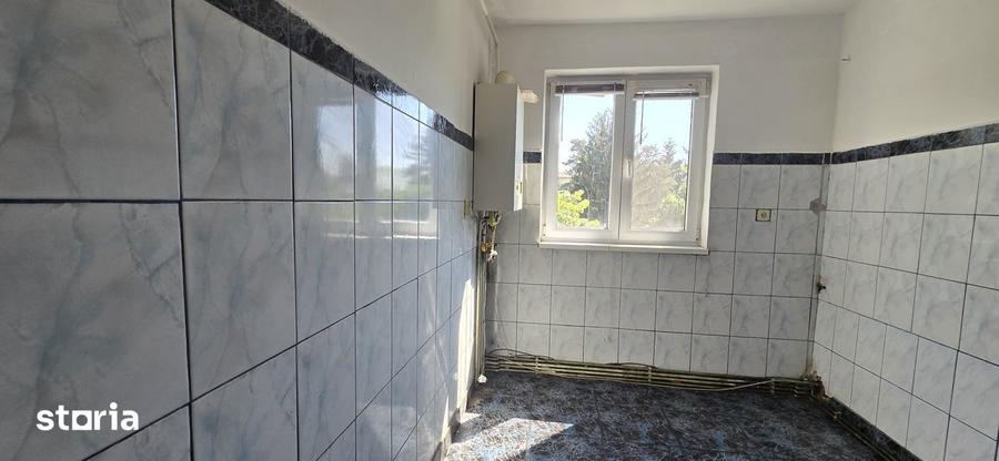 Vanzare Apartament 4 camere | Aleea Trandafirilor Targoviste - 4