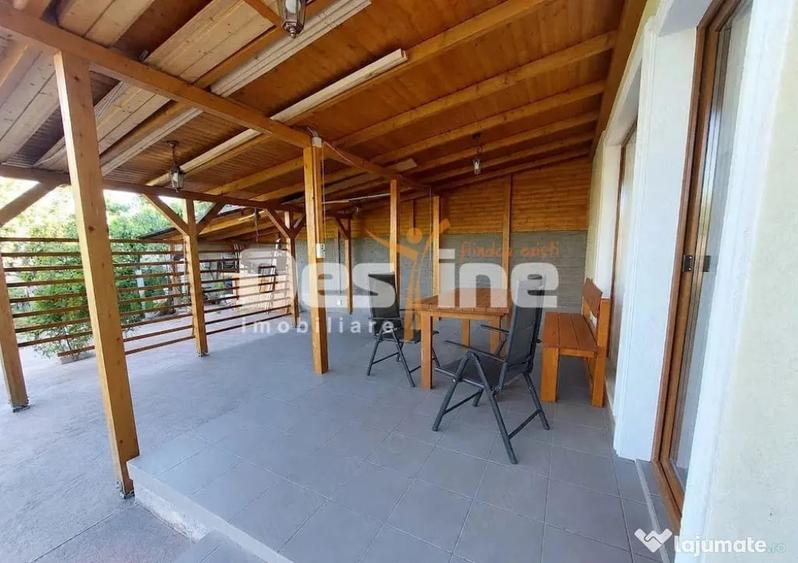 Casă cu 4 camere cu Teren 660 Mp în Central