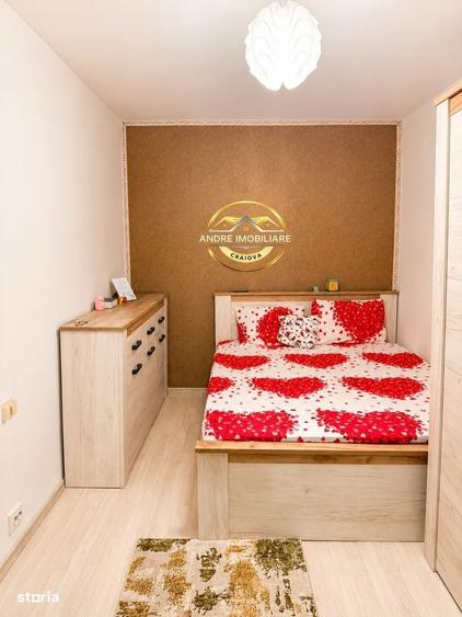 Apartament cu 2 camere semidecomandat în Craiovița Nouă