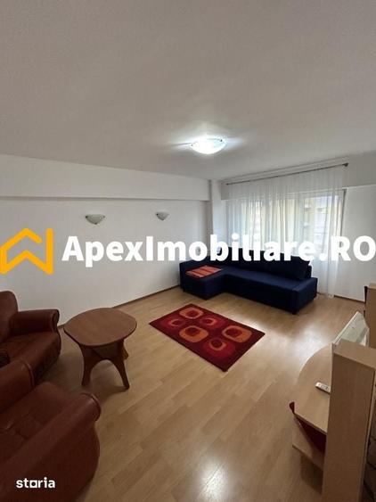 Apartament cu 3 camere decomandat în Obor