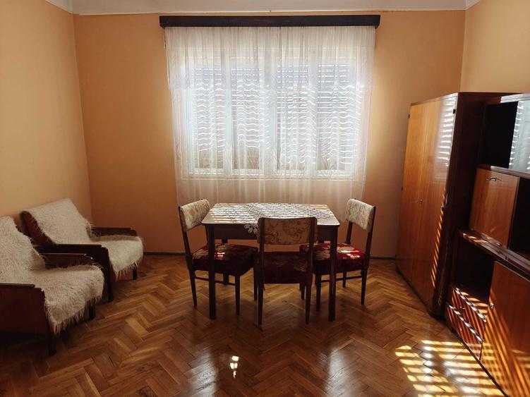 Casă cu 2 camere în Central