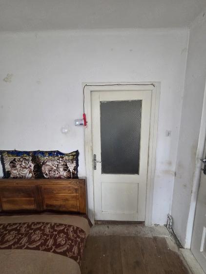 Casă cu 5 camere cu Teren 1000 Mp în Central