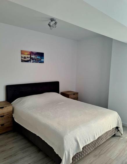Apartament cu 2 camere decomandat în Cățelu