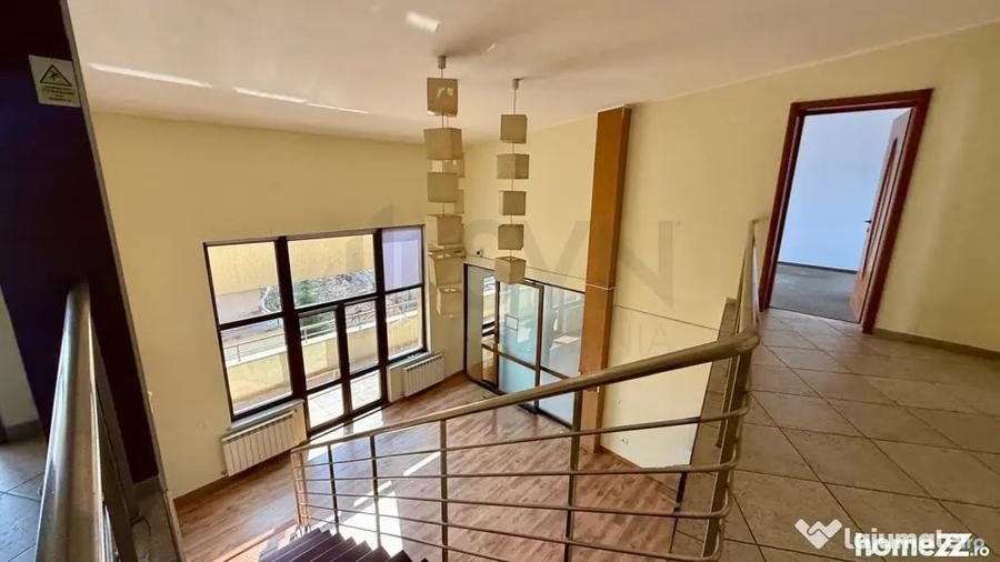 Apartament cu 6 camere decomandat în Dorobanți