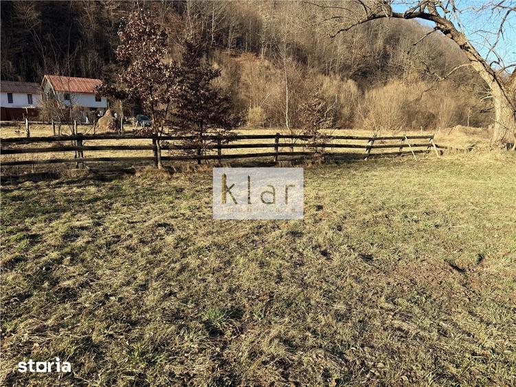 Teren de 1100 mp, în Gilău