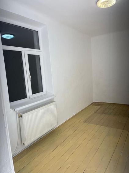 Apartament cu 2 camere nedecomandat în Central